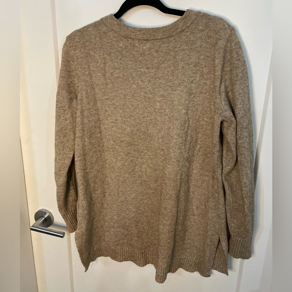 Anthropologie Serena Pullover Sweater M Heather Tan V-Neck Buttons Side Slit - Picture 5 of 6